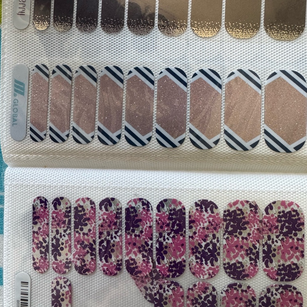 Jamberry Gold and Purple Nail Wraps